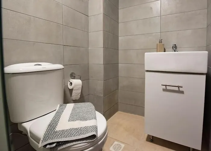 Flat In The Heart Of Apartment *